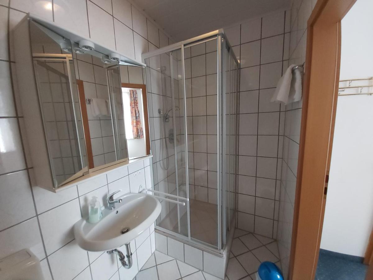 Schwarze Adler Hotell Streitberg Exteriör bild