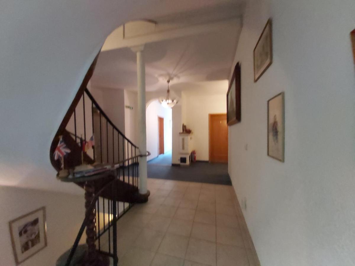 Schwarze Adler Hotell Streitberg Exteriör bild