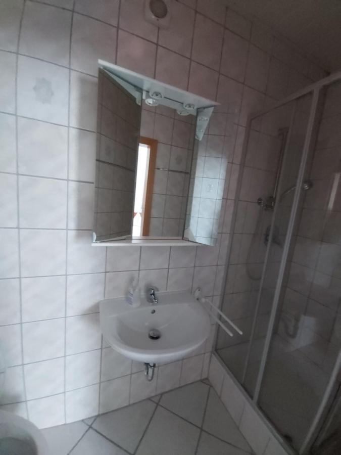Schwarze Adler Hotell Streitberg Exteriör bild