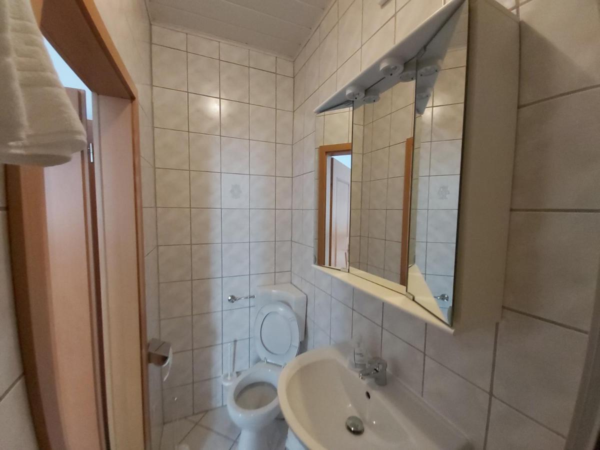 Schwarze Adler Hotell Streitberg Exteriör bild