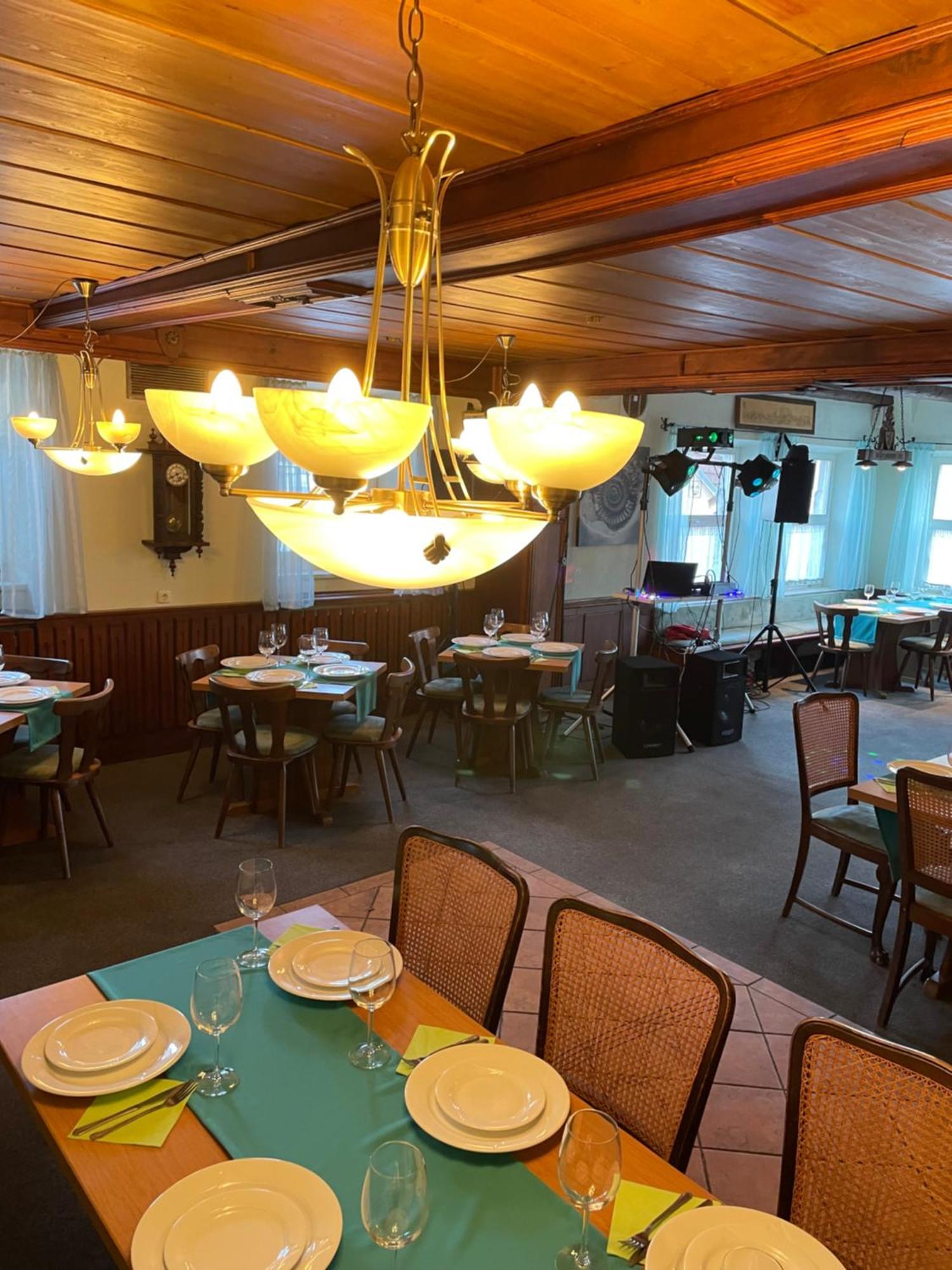 Schwarze Adler Hotell Streitberg Exteriör bild