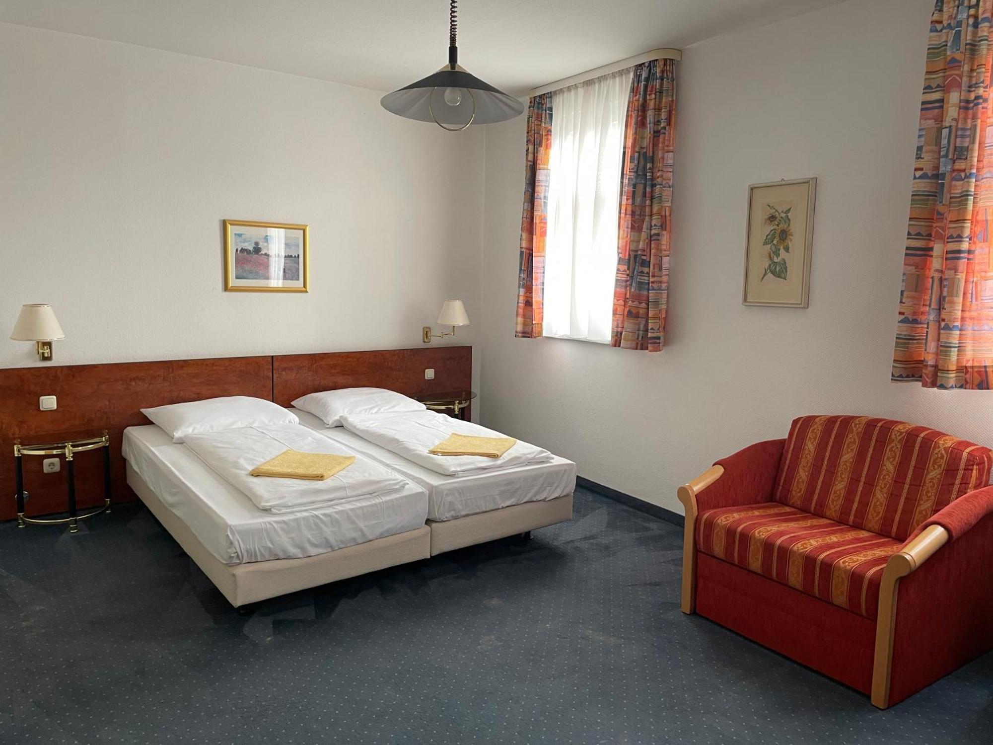 Schwarze Adler Hotell Streitberg Exteriör bild